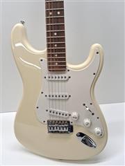 FENDER STRATOCASTER (MEXICO)